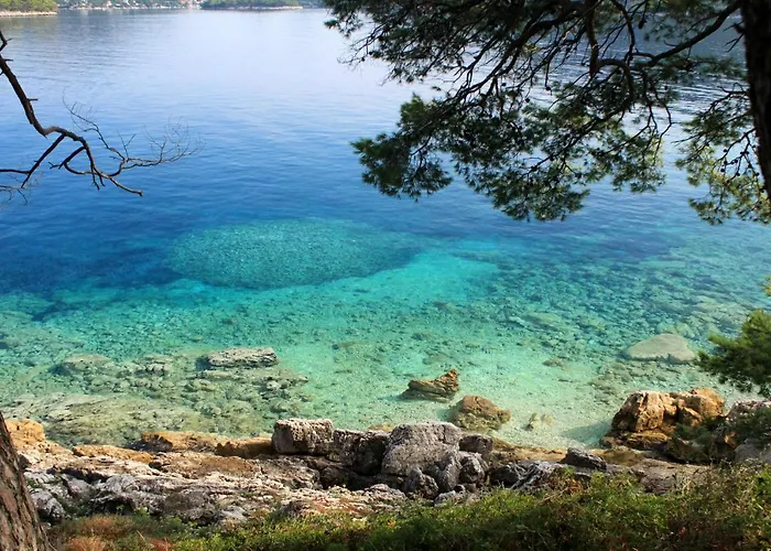 By The Sea Ubli, - 16599