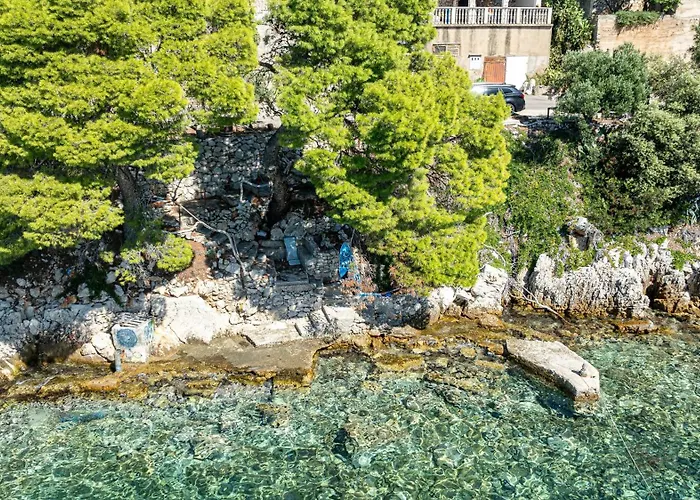 Apartamento By The Sea Ubli, - 16599 *